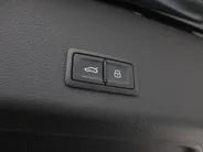 Audi e-tron 55 quattro 408pk S edition · SOH 94,8% · Panoramadak · Luchtvering · 360 Camera · Apple/Android Car Play · Stoelverwarming · 21'' Inch ·