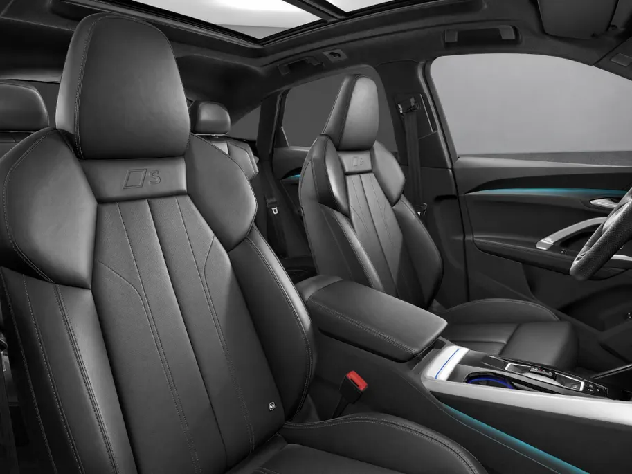 Audi Q5 Sportback e-hybrid quattro S edition Competition 367 PK · Glazen panoramadak · Tech pro · B&O premium 3D