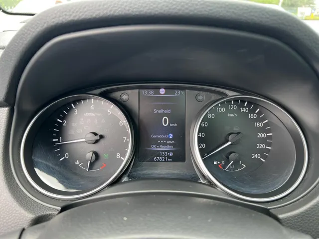 Nissan QASHQAI 1.2 N-Connecta | NAVIGATIE | PANORAMA DAK | 360 CAMERA | 18 INCH | CRUISE CONTROL | CLIMATE CONTROL |