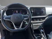Volkswagen T-Cross 1.0 TSI 115pk DSG Life Edition · Apple/Android Car Play · Navigatie · Dodehoek Detectie · Trekhaak · 17'' Inch · Clima · Stoelverwarming ·