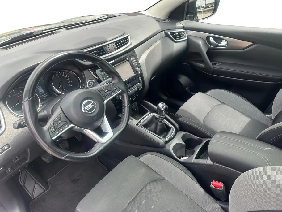 Nissan QASHQAI 1.2 N-Connecta | Navi | Climate | Cruise | Panodak | Trekhaak |