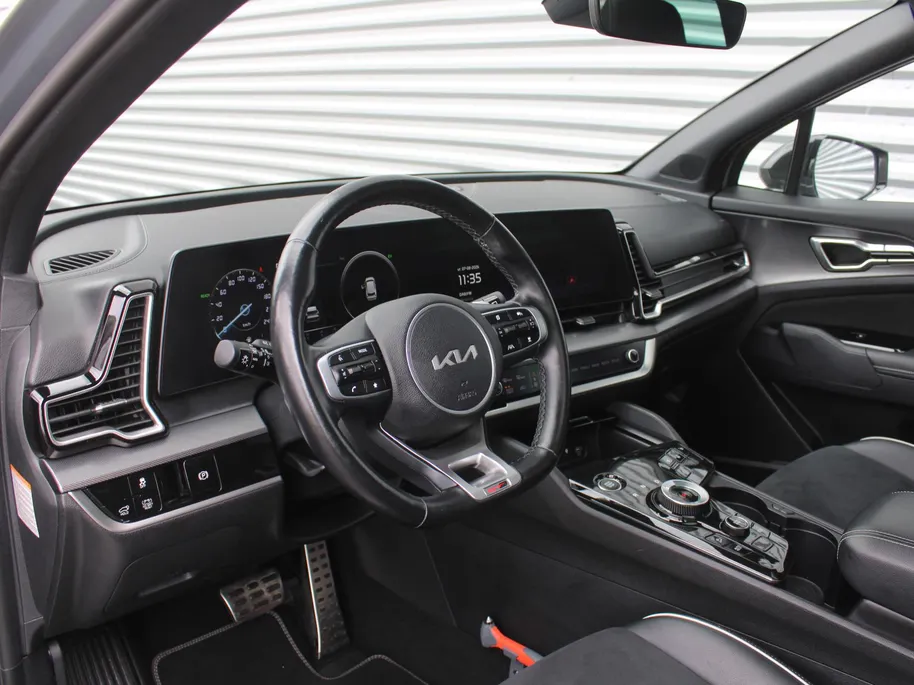 Kia Sportage 1.6 T-GDi Hybrid GT-Line | Stuur-/stoelverwarming | Elek. stoelverstelling + achterklep | Schuifdak | 18' LM | Cruise adapt. | Camera |