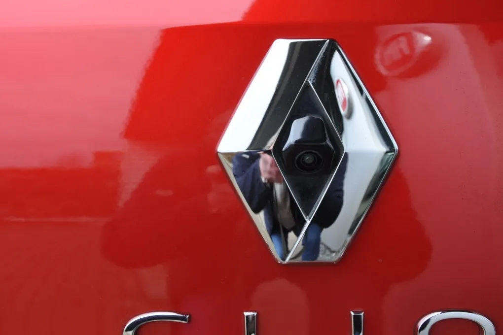 Renault Clio 140pk Nieuwstaat! All Seasons 1.3 TCe R.S. Line