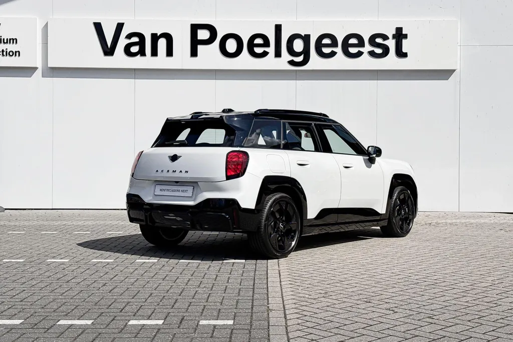 MINI Aceman E John Cooper Works S 42.5 kWh