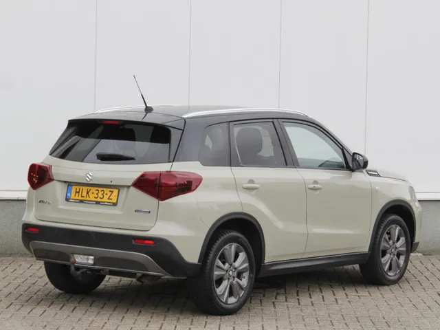 Suzuki Vitara 1.4 Boosterjet Select Smart Hybrid | Navi | Adap. Cruise | Clima | Trekhaak | All Season