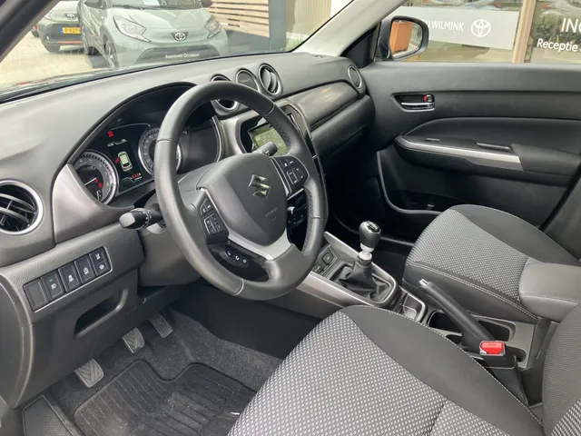 Suzuki Vitara 1.4 B.jet Select | Trekhaak | Adap cruise | Blindspot (21333km!)
