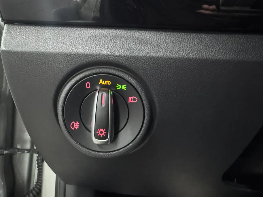 SEAT Mii 1.0 FR Airco / Cruise control / Parkeersensoren /