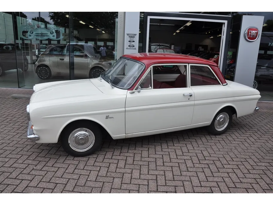 Ford Taunus 1.2 12M Wit, Rood dak in prima staat.