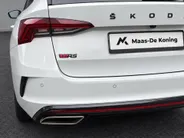 Škoda Octavia Combi 1.4 TSI 245pk DSG RS iV PHEV Business · Camera · Apple/Android Car Play · Head-Up · Dodehoek Detectie · 19'' Inch ·