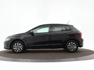 Volkswagen Polo Life Edition 1.0 TSI 95 pk 5 versn. Hand · Bluetooth telefoonvoorbereiding · Airconditioning automatisch, 2-zone (climatronic) ·