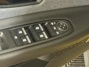 Renault 5 Comfort Range Techno 52 kWh Automaat | SoH 99% | 1e eigenaar | Navi | Camera | Parkeersensoren | Apple CarPlay/Android Auto | Adaptive Cruise Control | Licht & Regen Sensor | Lichtmetalen Velgen | Full LED |