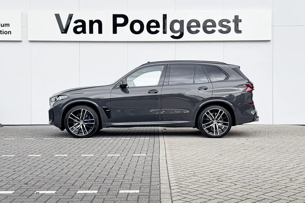 BMW X5 M60i xDrive