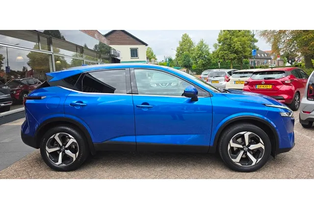 Nissan QASHQAI 1.3 158PK DIG-Turbo Mild-Hybrid N-Connecta - Design Pack