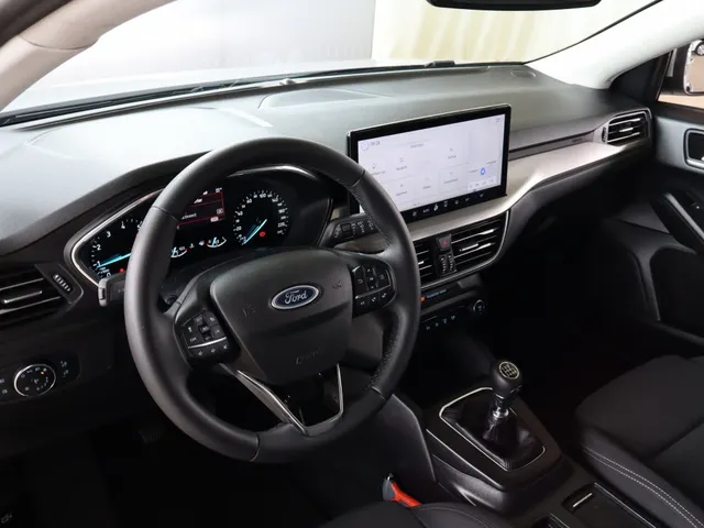 Ford Focus Wagon 1.0 EcoBoost Hybrid Titanium