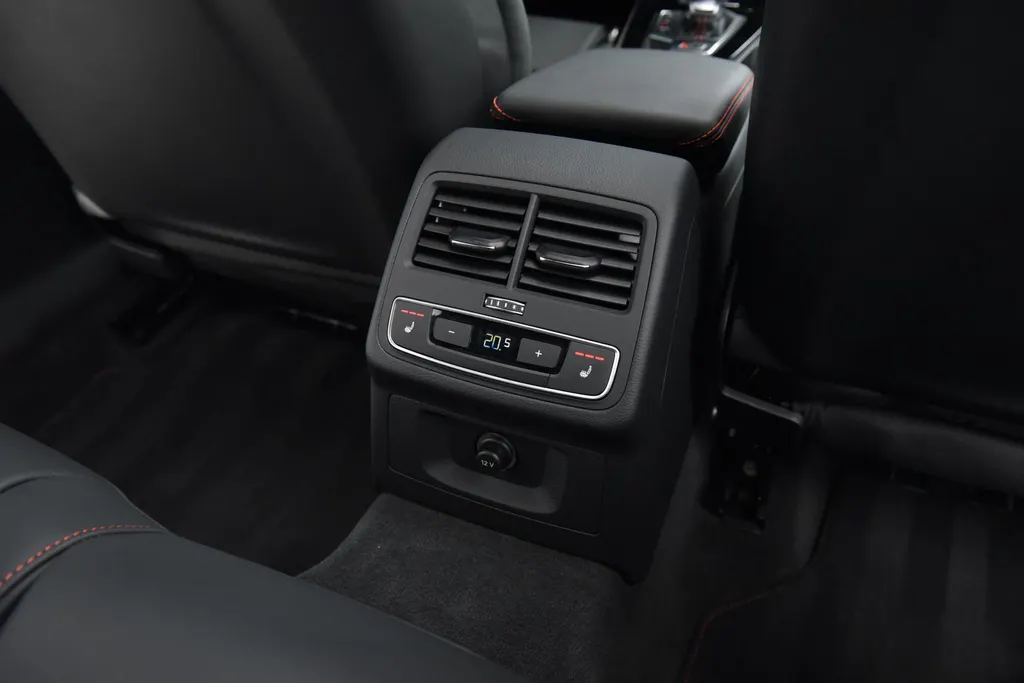 Audi RS4 Avant ABT RS4 X 1/60