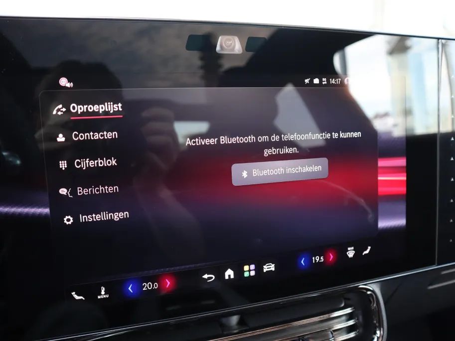 Mercedes-Benz CLA 180 Business Solution AMG l Trekhaak l Panoramadak l stoelverwarming