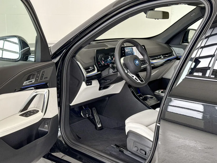 BMW iX1 eDrive20 M Sport Edition Innovation Pack