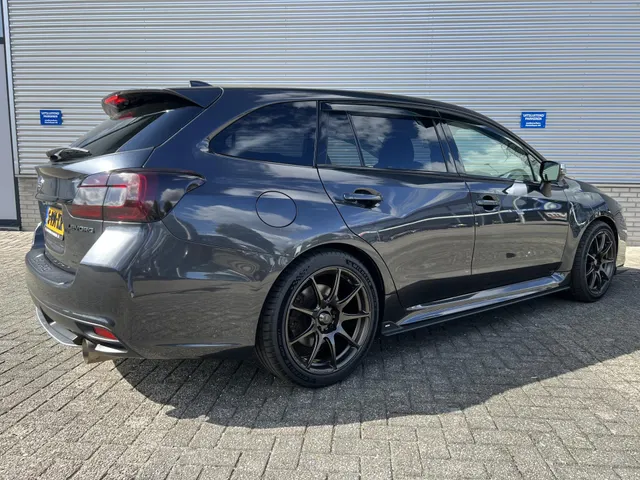 Subaru Levorg 1.6 GT-S premium Automaat | STi Pakket | Apple Carplay & Android Auto | Donkere Logo's | Zeer Nette Auto!!!