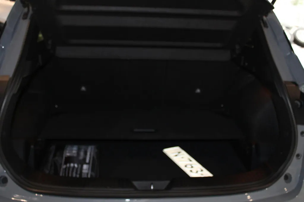 Nissan QASHQAI 1.3 MHEV Premiere Edition | Head-up display| Trekhaak | 1400kg trekgewicht| 360grd camera | PDC voor en achter | Navigatie | Apple carplay & Androidauto | Climate Controle | Pro-pilot |