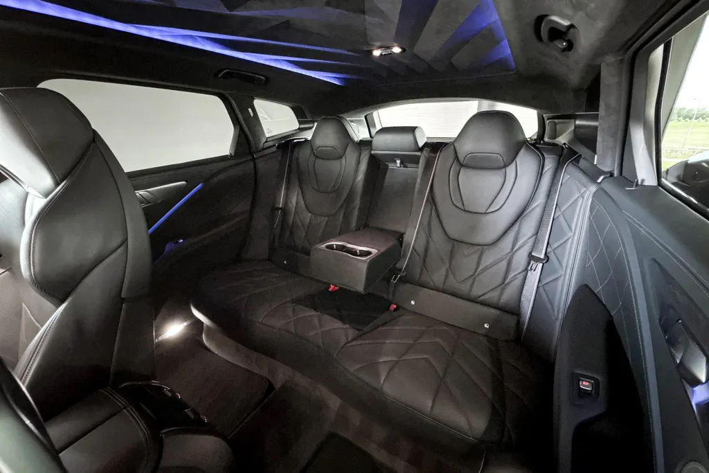 BMW XM PHEV 30 kWh