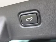 Kia Sportage 1.6 T-GDi Hybrid GT-Line | Stuur-/stoelverwarming | Elek. stoelverstelling + achterklep | Schuifdak | 18' LM | Cruise adapt. | Camera |