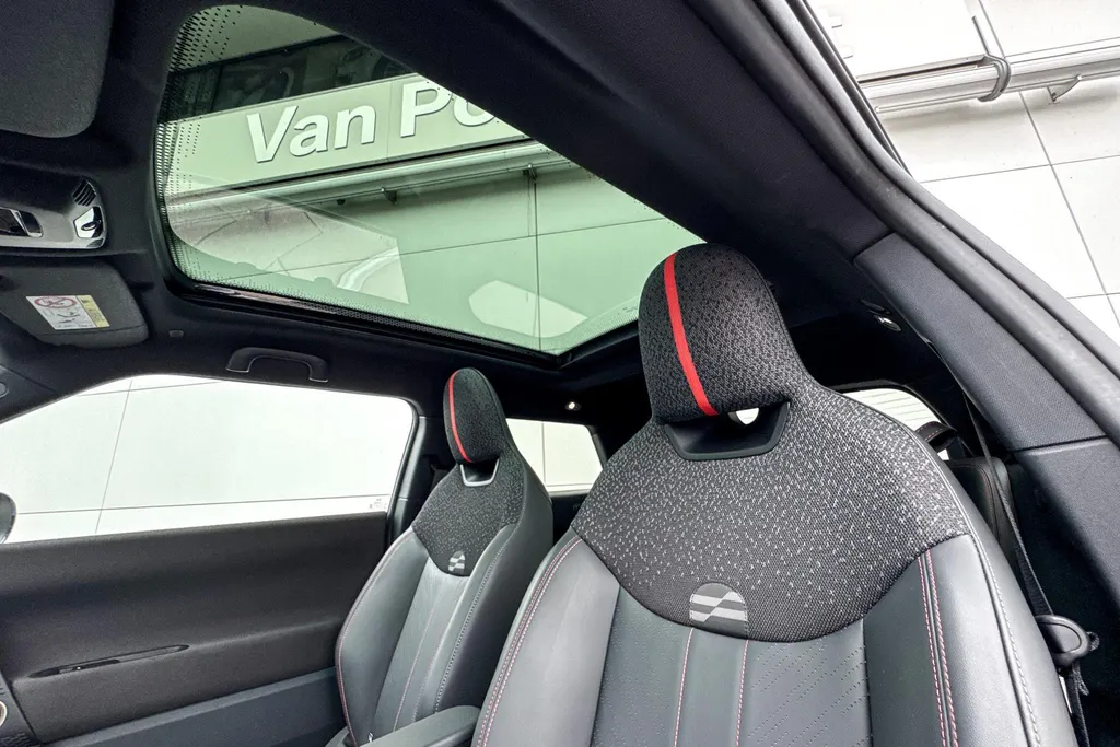 MINI Cooper 3-deurs Electric Cooper SE John Cooper Works XL 54.2 kWh
