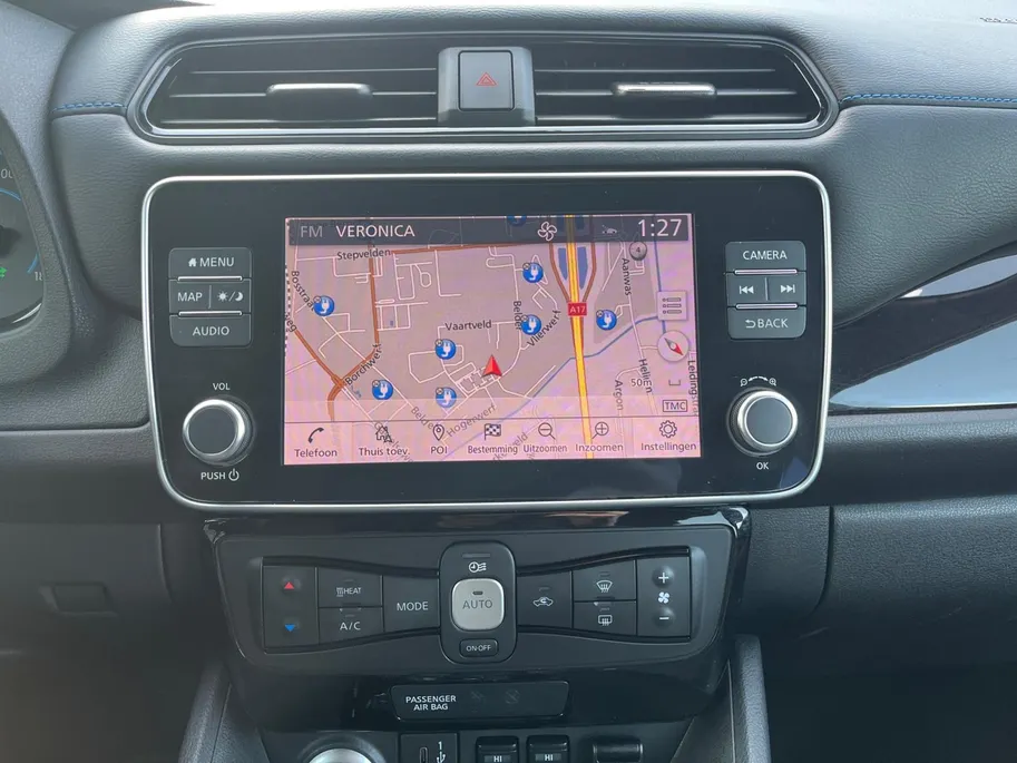 Nissan Leaf Tekna 40 kWh | 360 graden camera | Stoelverwarming | Climate Control | Bose audio