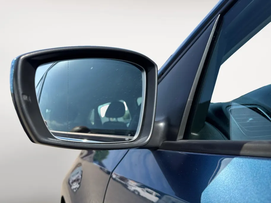 Volkswagen Polo 1.0 Bluemotion Edition | NL auto | Automaat | Parkeersensoren voor en achter | 15' lichtmetalen velgen | Cruise control | Airco | Elektrische ramen voor en achter | Bluetooth | Bovag garantie |