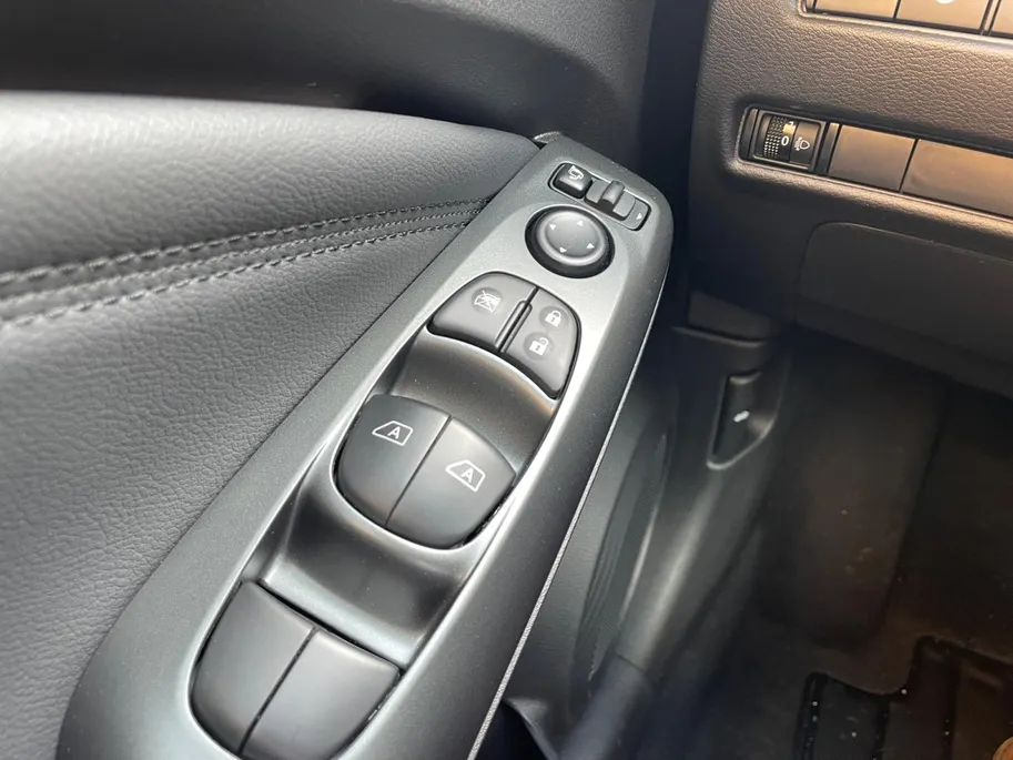 Nissan Juke 1.6 Hybrid N-Design | 360grd Camera | Apple carplay & Android auto | Stoel- en stuurverwarming| Two tone lak | 19inch LM wielen | I-key | Automaat| Pro-pilot| Navigatie | Climate controle |
