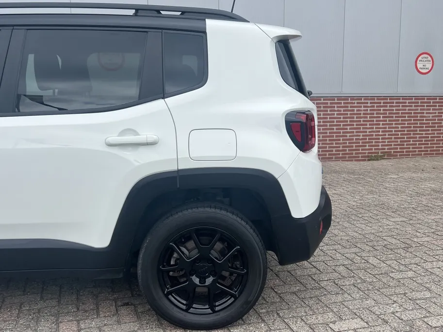 Jeep Renegade 4xe 240 PK Hybrid Limited | Navi | Carplay | Leder | Winter