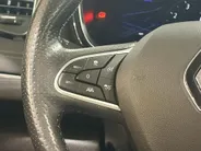 Renault Espace 225PK TCe Initiale Paris 7p. Automaat | 7 Zitplaatsen | Stoelverwarming | Schuif/Kantel Dak | Stoelverkoeling | Semi Elektrische Wegklapbare Trekhaak | Climate Control | Apple CarPlay/Android Auto | Head Up Display | Wit Leder | Camera | Parkeersensoren |
