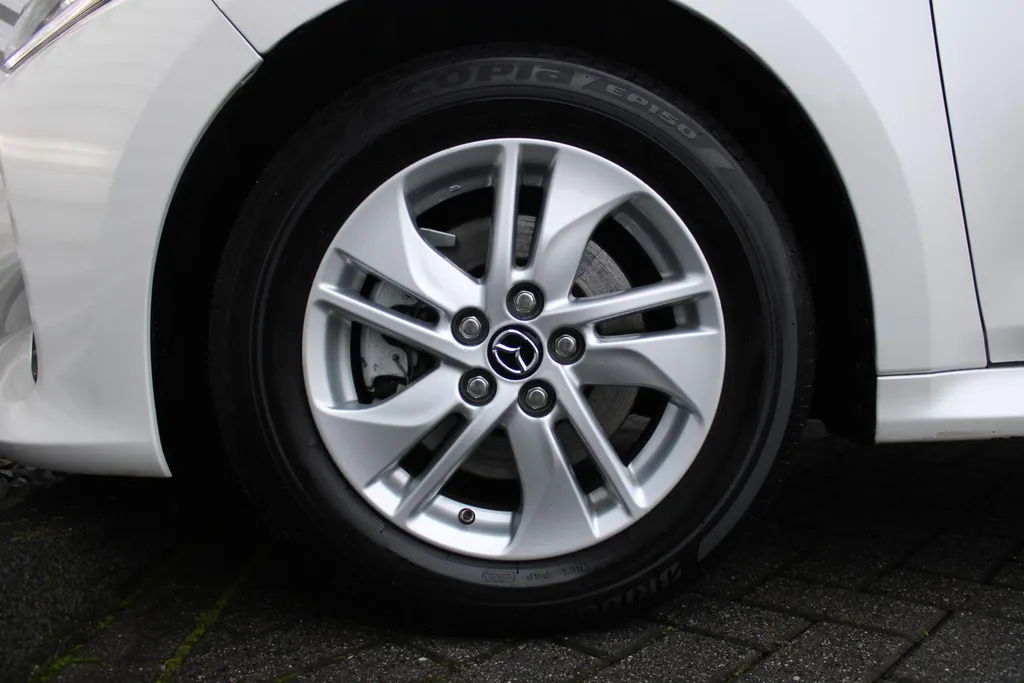 Mazda 2 Hybrid 1.5 Agile Comfort pakket | Airco | Cruise | Apple Carplay | Android Auto | Camera | 15' LM |