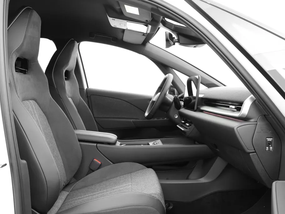 Volkswagen ID.3 (1) GP2 Style 61 kWh accu 190 PK elektr. aandrijving · Achteruitrijcamera · Draadloze telefoonlader · Zijruiten achter en achterruit getint ·