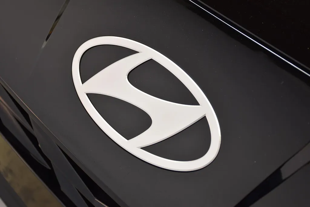 Hyundai i20 1.0 T-GDI 90pk E-Motion / DIRECT LEVERBAAR! / Demonstratieauto /