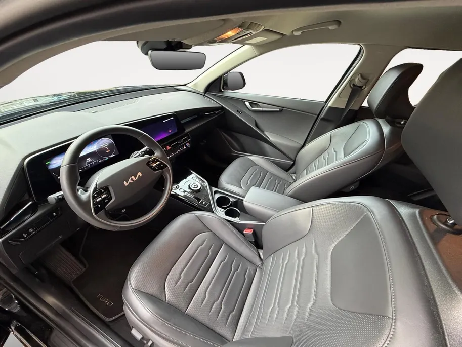 Kia Niro EV Edition Advanced 64.8 kWh | *1E EIGENAAR | FABRIEKSGARANTIE | *LAGE KM-STAND | APPLE CARPLAY/ ANDROID AUTO | STUUR/ STOELVERWARMING | NAVI | CAMERA | ETC…