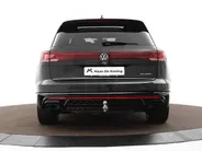 Volkswagen Touareg 3.0 TSi 462pk DSG eHybrid 4MOTION R · SOH 96.9% · Panoramadak · 360 Camera · Luchtvering · Wegklapbare Trekhaak · Stoelventilatie · Elek. Voorstoelen · 21'' Inch ·