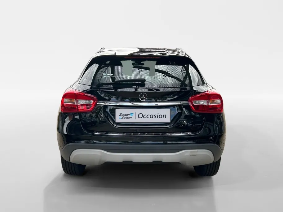 Mercedes-Benz GLA 180 Business Solution Limited | achteruitrijcamera | cruise control | start/stop systeem | Bluetooth telefoonvoorbereiding | schakelmogelijkheid aan stuurwiel |