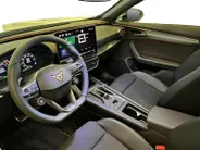 CUPRA Formentor 1.5 TSI e-Hybrid Business | Panoramadak | Stuur verwarming etc! | Trekhaak | Super compleet en helemaal nieuw!