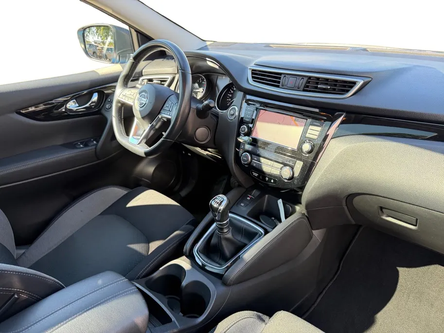 Nissan QASHQAI 1.3 DIG-T N-Connecta Panoramadak | 360 camera | Navigatie | Cruise Control | Climate Control