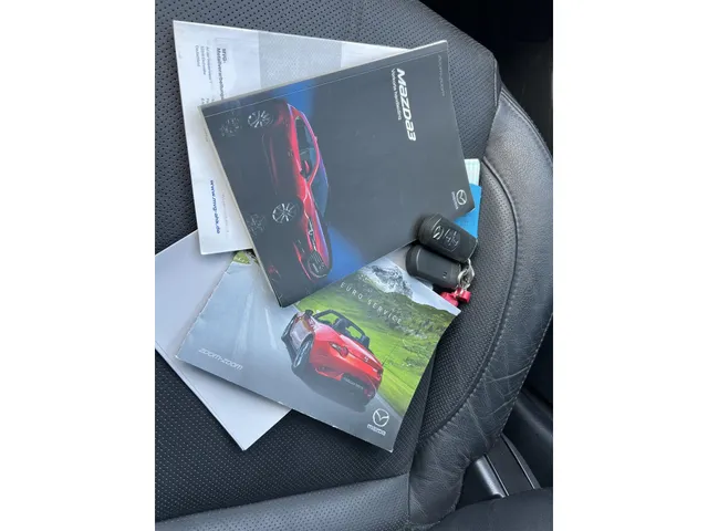 Mazda 3 2.0 SkyActiv-G 120 GT-M AUTOMAAT | TREKHAAK | 18' LM VELGEN | CAMERA | STOEL- en STUURVERWARMING | LEDER | Bose AUDIO | NED.AUTO | DEALER ONDERHOUDEN |
