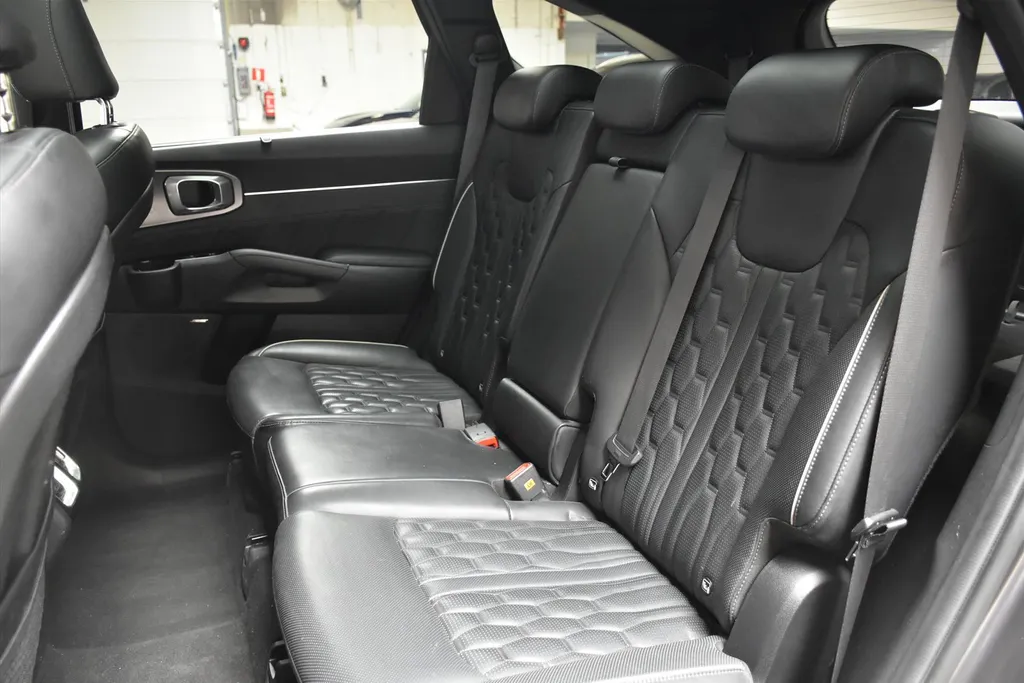Kia Sorento 1.6 Plug-in Hybrid 4WD ExecutiveLine 7zits |Navi |Pano |Cruise