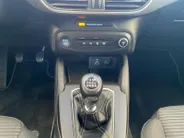 Ford Focus Wagon 1.0 EcoBoost Hybrid Titanium X | Dealeronderhouden | Stoel- stuur en voorruitverwarming | Navigatie