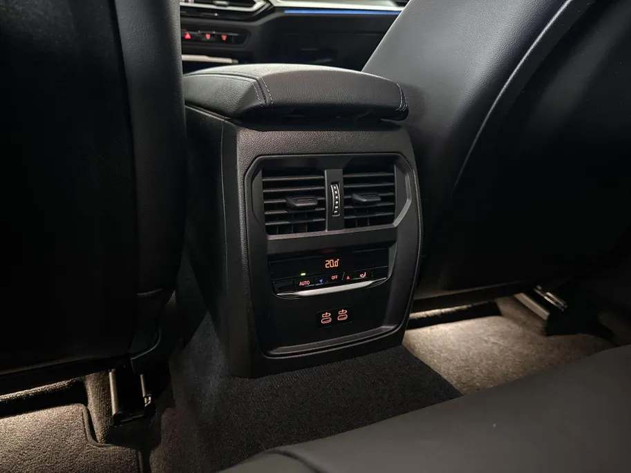 BMW 3 Serie Sedan 330i M-Sport