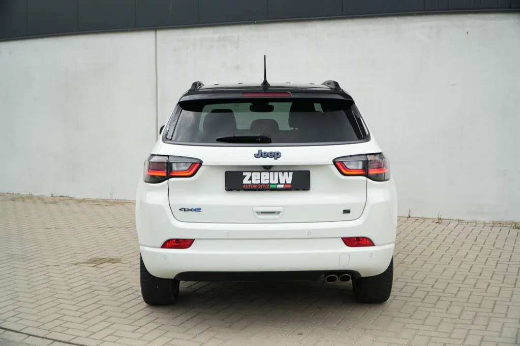 Jeep Compass 4xe 240 PK Hybrid S | Leder | Pano | Navi | Winter | Cam | 19'
