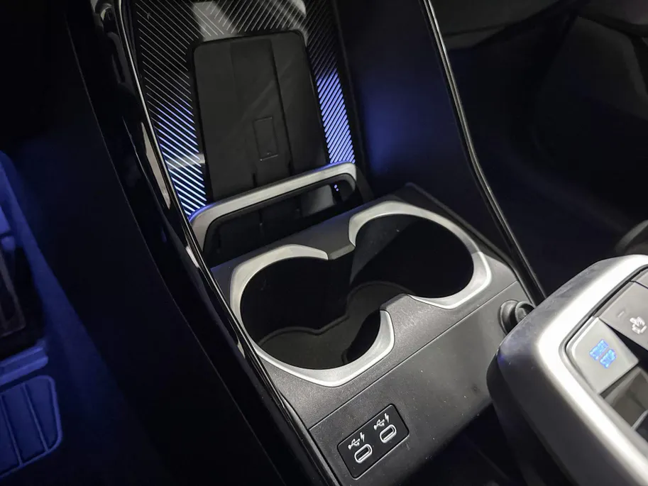 BMW iX1 xDrive30 Launch Edition