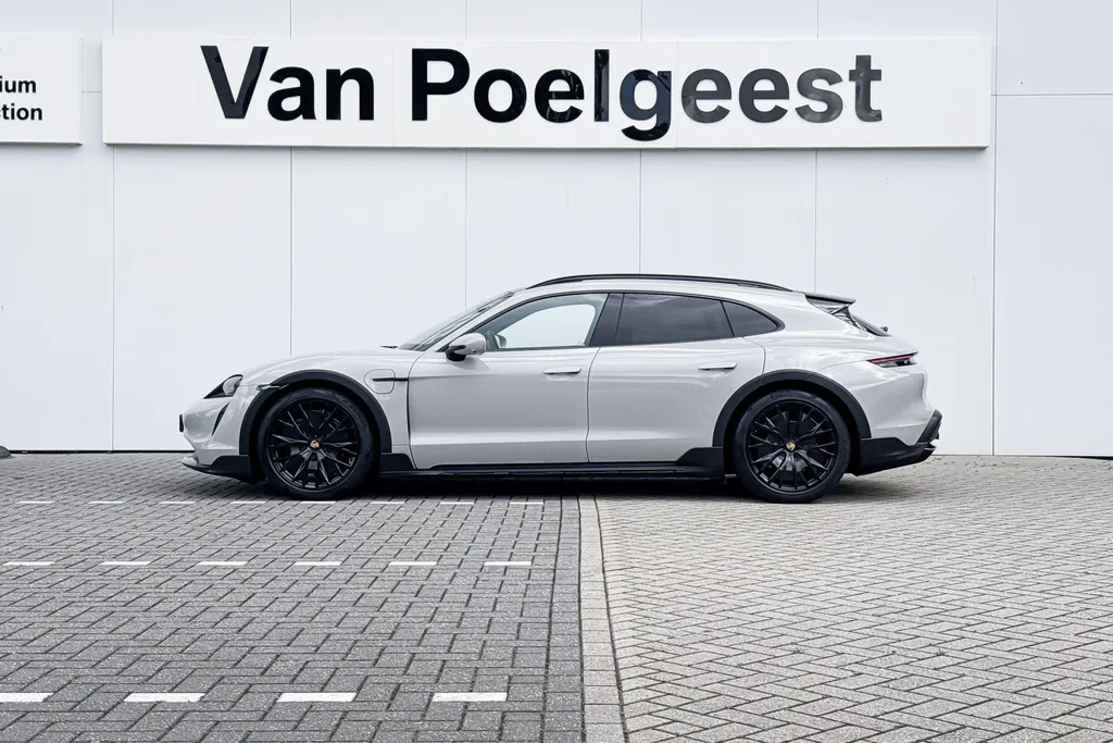 Porsche Taycan Cross Turismo 4 93 kWh