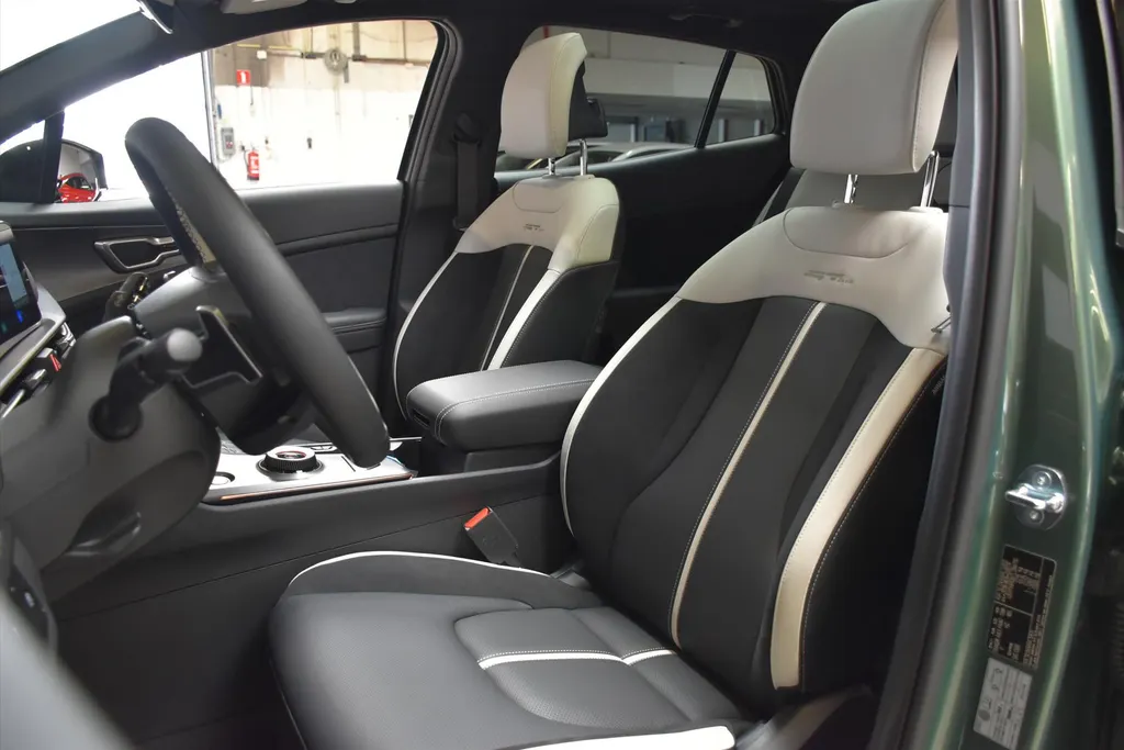 Kia Sportage 1.6 T-GDi 239pk Hybrid AT6 GT-PlusLine NIEUW - DIRECT LEVERBAAR