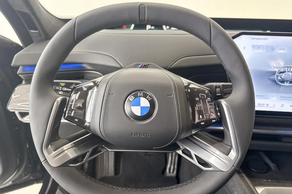 BMW i7 xDrive60 118.1 kWh
