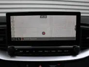 Kia Ceed 1.5 T-GDi GT-Line | Stuur-/stoelverwarming | Schuifdak | Cruise adapt. | Camera | 17' LM | LED | Dodehoek sensor | Draadloze lader |