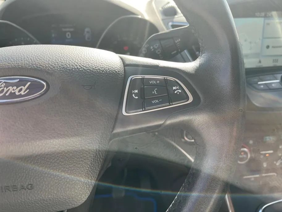Ford C-MAX 1.0 Titanium | All Season banden| Navigatie| Parkeersensoren achter| Apple/Android Play|  Dealer onderhouden